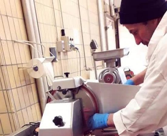 004452ceec944609256f371bfd5d505_mv2